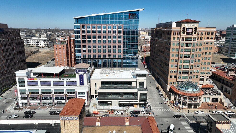 604 W 47th St, Kansas City, MO à louer - Photo du bâtiment - Image 3 de 10