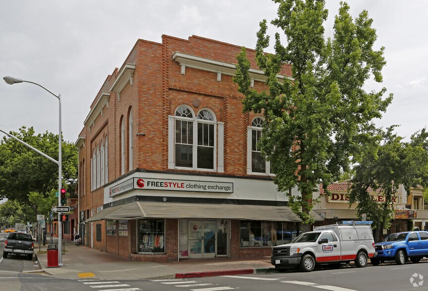 2101 L St, Sacramento, CA à vendre - Photo du bâtiment - Image 2 de 15
