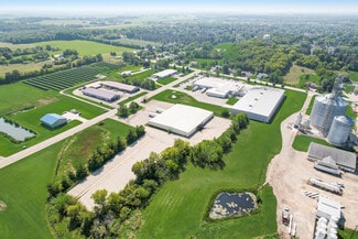 Plus de détails pour 761 N Parkway St, Jefferson, WI - Industriel à vendre