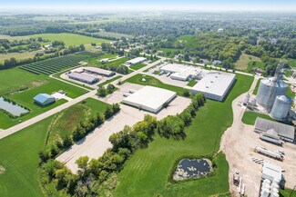 Plus de détails pour 761 N Parkway St, Jefferson, WI - Industriel à vendre