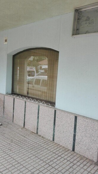 Commerce de détail dans Cáceres, Cáceres à vendre - Photo du bâtiment - Image 3 de 4