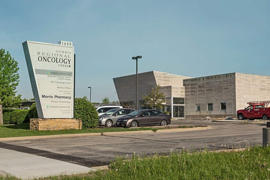 1600 W Route 6, Morris, IL à louer - Photo du bâtiment - Image 1 de 2