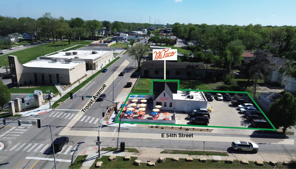 5400 Troost Ave, Kansas City, MO à vendre - Aérien - Image 2 de 6