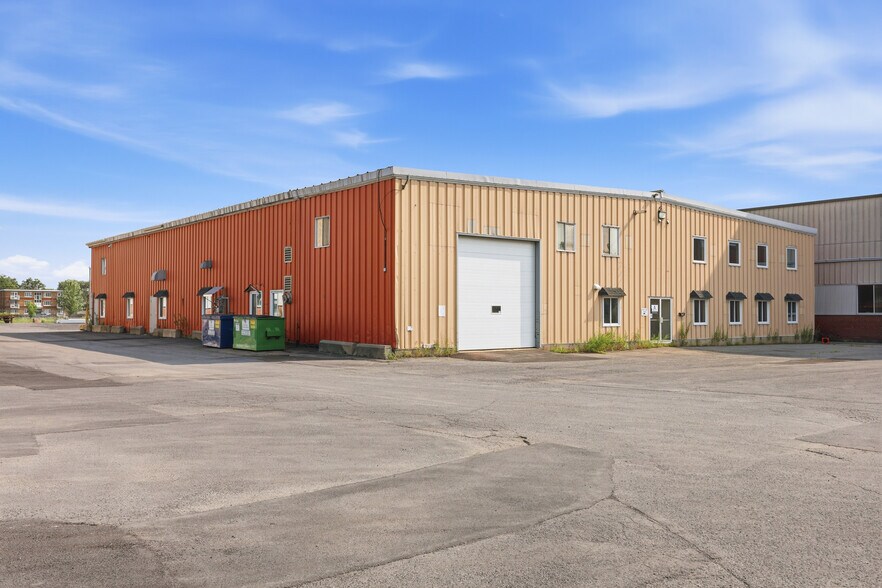 375 Rue Saint-Louis, Saint-jean-sur-richelieu, QC for lease - Primary Photo - Image 1 of 9