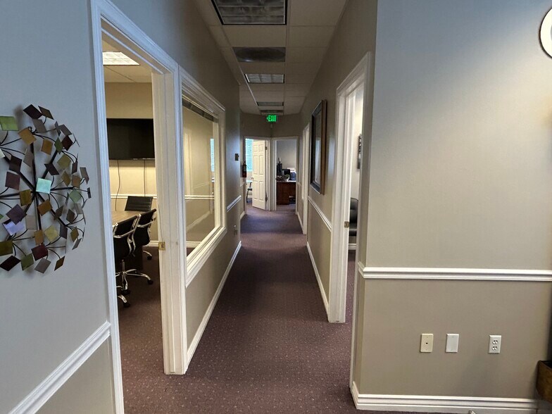 4085 S 2200 W, West Valley City, UT à louer - Photo du bâtiment - Image 2 de 6