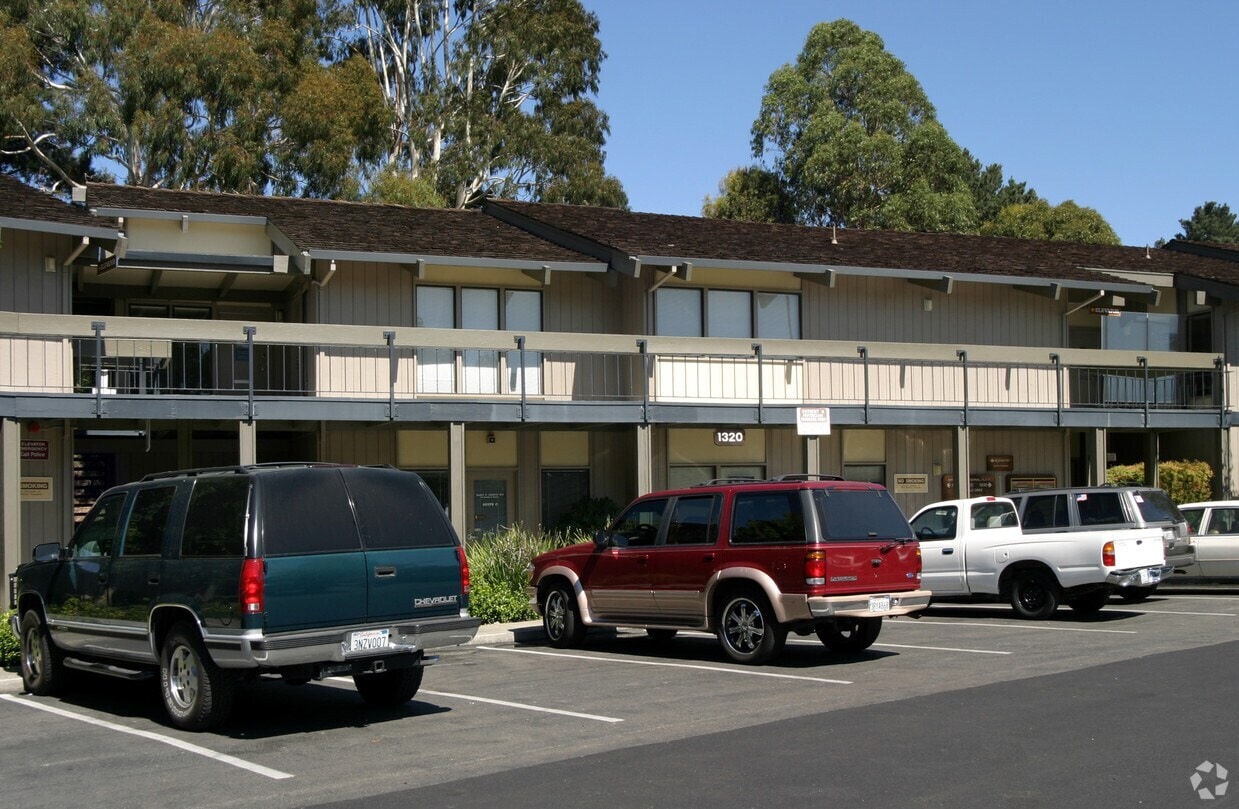 1320 Tara Hills Dr, Pinole, CA 94564 - Unit 104 - - Interior Photo - Image 2 of 5