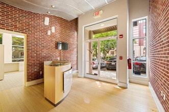 2133 Southend Dr, Charlotte, NC à louer Photo intérieure- Image 2 de 28