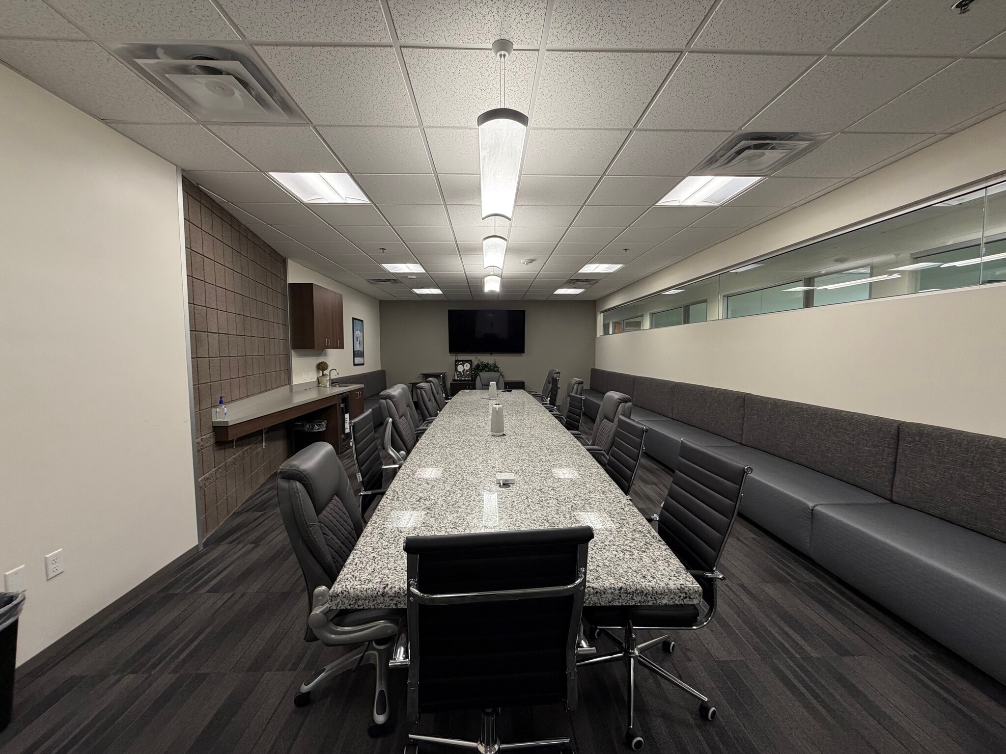 335 E Germann Rd, Gilbert, AZ for lease Interior Photo- Image 1 of 15