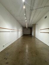 846-860 S Los Angeles St, Los Angeles, CA à louer Photo intérieure- Image 1 de 2