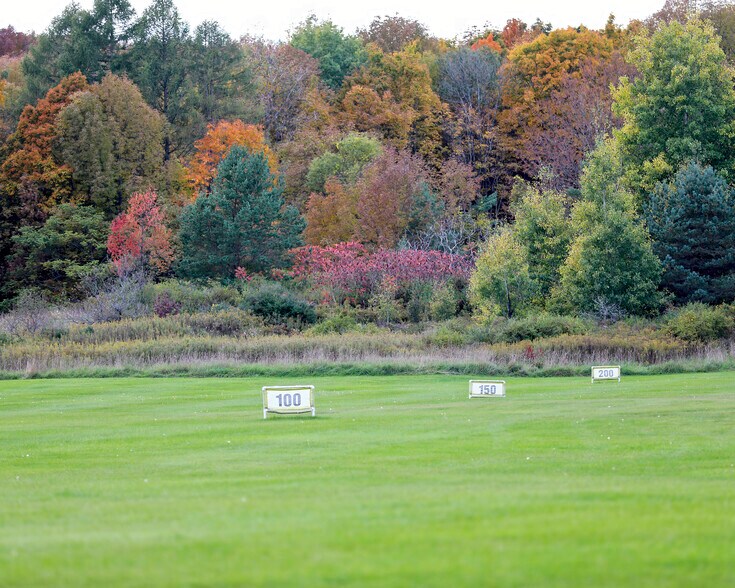 4457 East, Turin, NY à vendre - Photo du bâtiment - Image 2 de 37