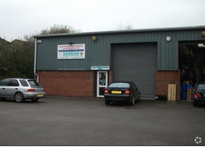 Marshfield Ave, Pyle à louer - Photo principale - Image 1 de 1