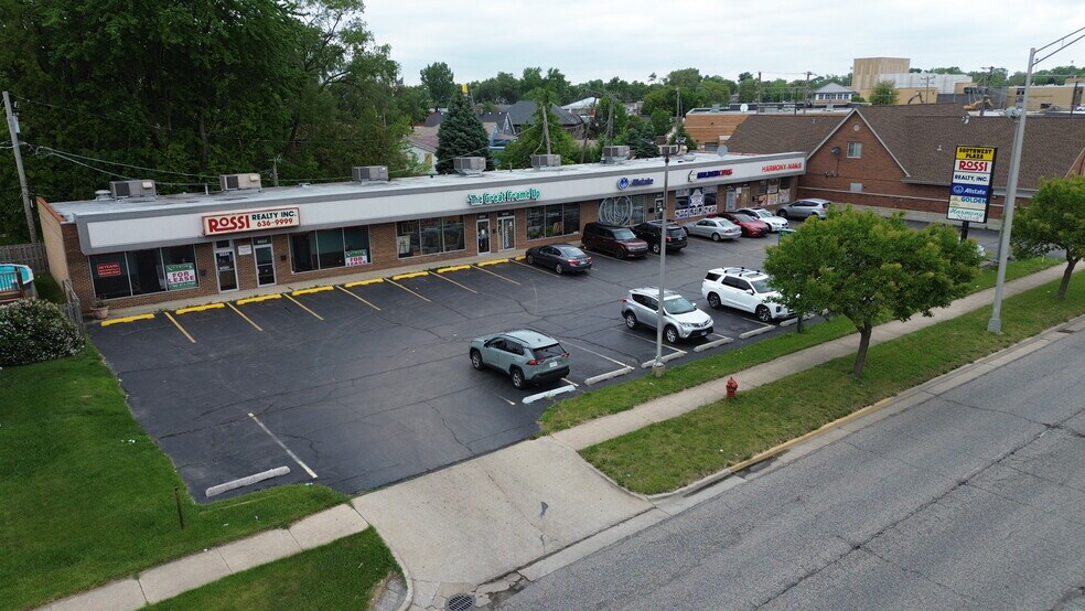 9544-9554 Southwest Hwy, Oak Lawn, IL à louer - Photo du bâtiment - Image 3 de 6