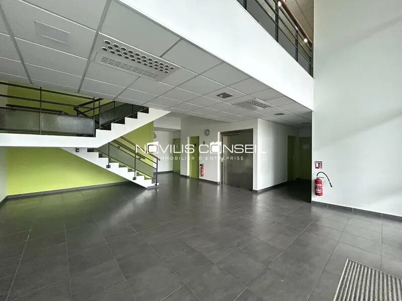Bureau dans Labège à louer Hall d’entrée- Image 1 de 12