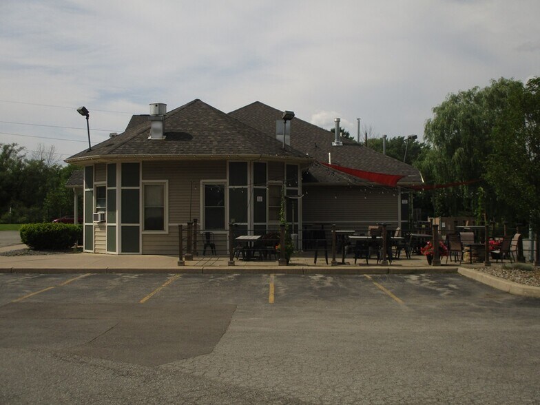 1192 Manitou Rd, Hilton, NY à louer - Photo du bâtiment - Image 3 de 14