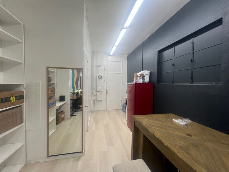 11352 Ventura Blvd, Studio City, CA à louer - Photo du bâtiment - Image 3 de 9