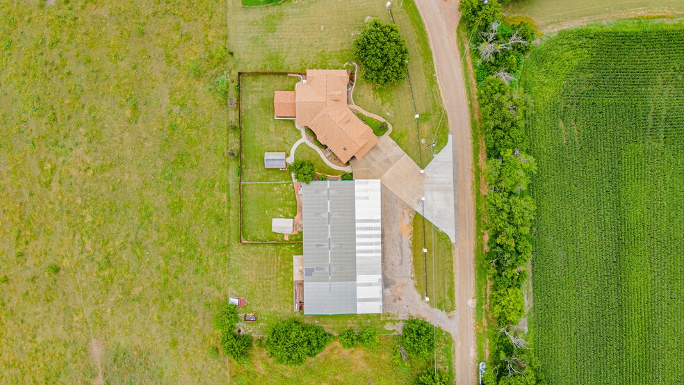 414 County Road 437, Eddy, TX for sale - Building Photo - Image 2 of 58