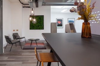 329 Doncastle Rd, Bracknell à louer Photo intérieure- Image 2 de 4