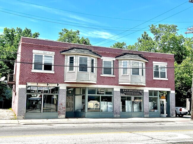 More details for 15557 Lake Shore Blvd, Cleveland, OH - Retail for Sale