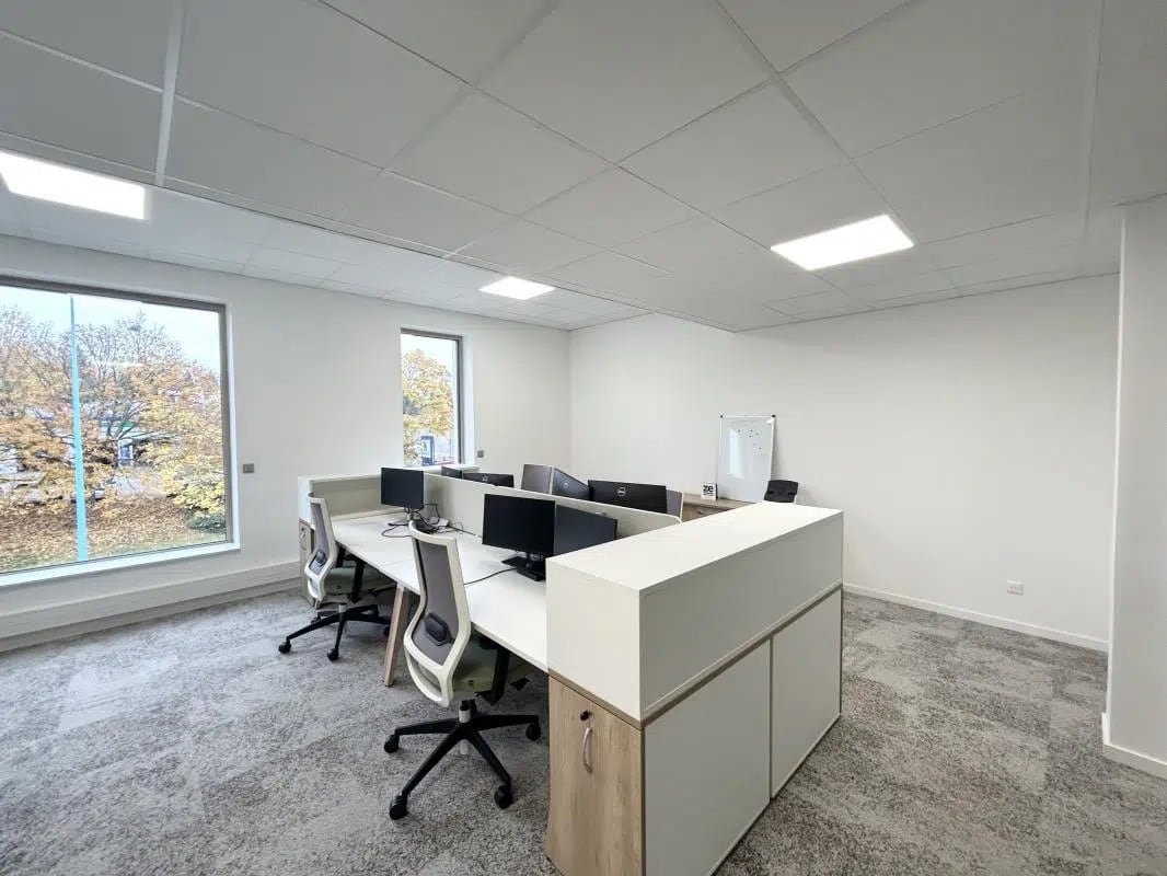 14 Chemin Des Hirondelles, Dardilly for lease Building Photo- Image 1 of 7