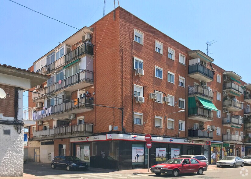 Avenida Reyes Magos, Alcalá de Henares, Madrid for lease - Primary Photo - Image 1 of 2