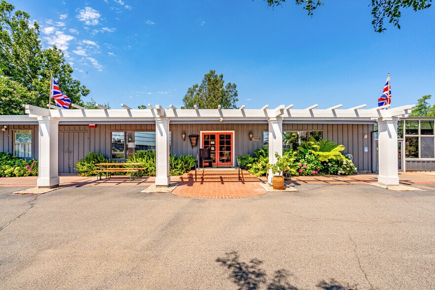 23999 Arnold Dr, Sonoma, CA à vendre - Photo du bâtiment - Image 2 de 19