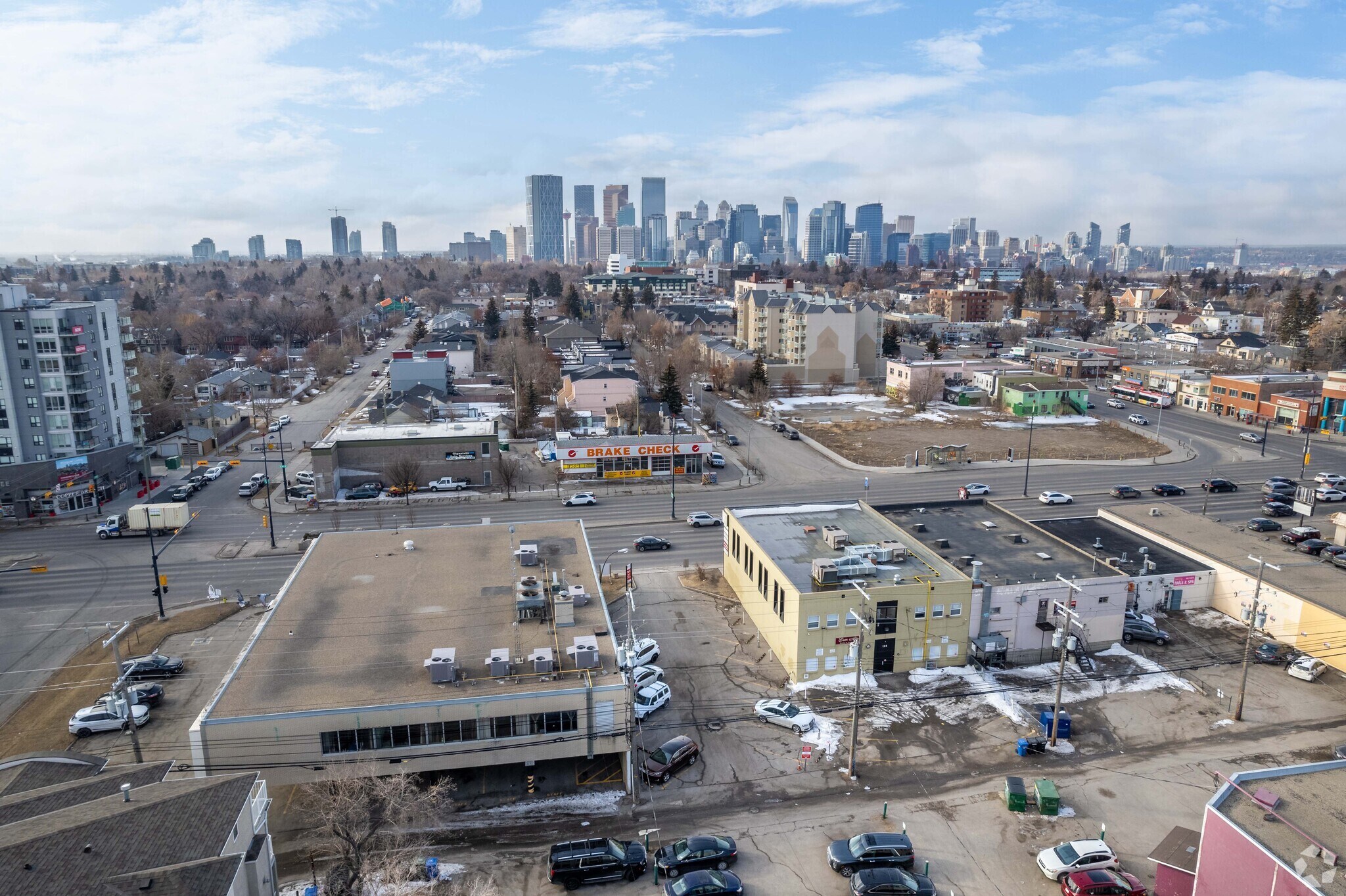 128 16 Ave NE, Calgary, AB for sale Primary Photo- Image 1 of 7