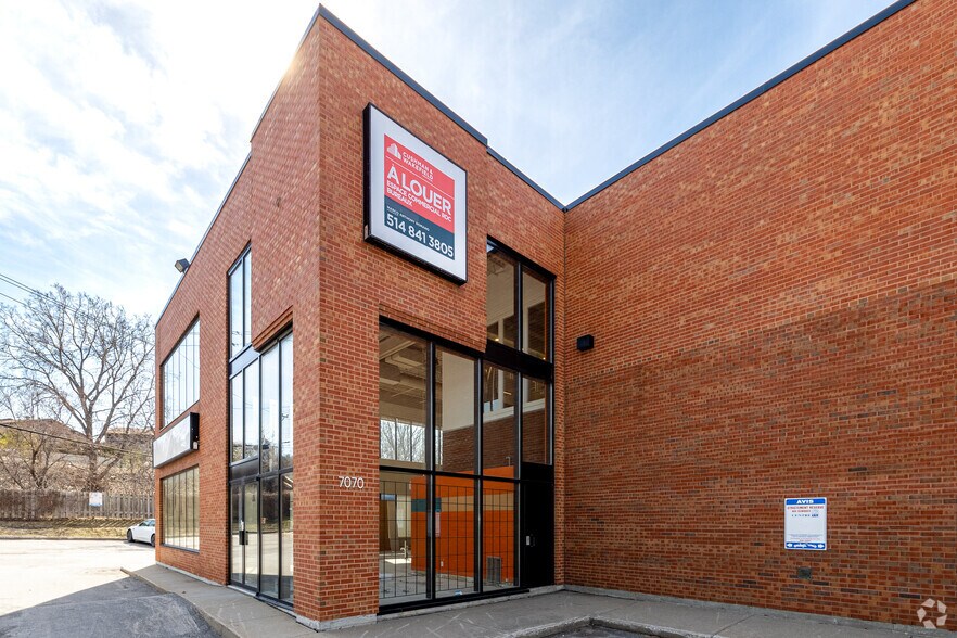 7050-7070 Rue Jean-Talon E, Montréal, QC à louer - Photo du bâtiment - Image 2 de 7