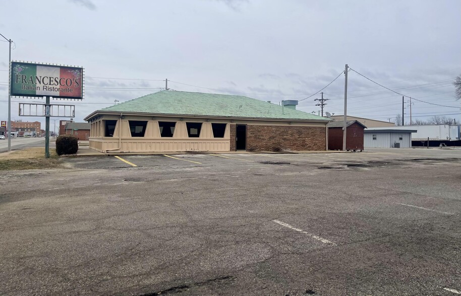 426 S Wilson St, Vinita, OK for sale - Building Photo - Image 3 of 23