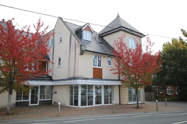 206 Station Rd, West Moors à louer - Photo du bâtiment - Image 2 de 2