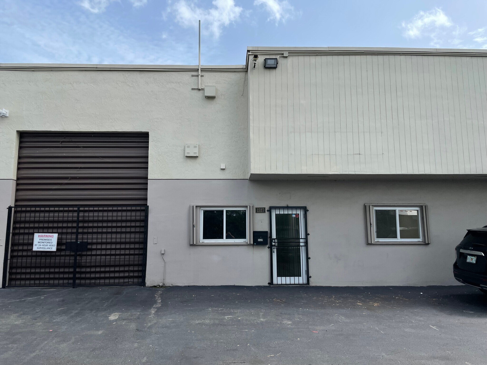 1521-1529 NW 89th Ct, Doral, FL for lease Building Photo- Image 1 of 4