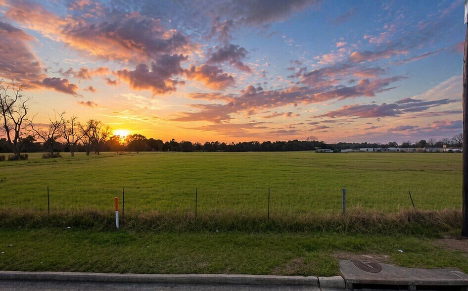 18415 Stuebner Airline Rd, Spring, TX à vendre - Photo du bâtiment - Image 2 de 5