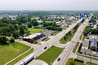 Plus de détails pour 14625 Telegraph Rd, Taylor, MI - Bureau/Commerce de détail à louer
