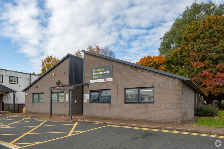 Stafford Park 4, Telford for lease - Building Photo - Image 2 of 3