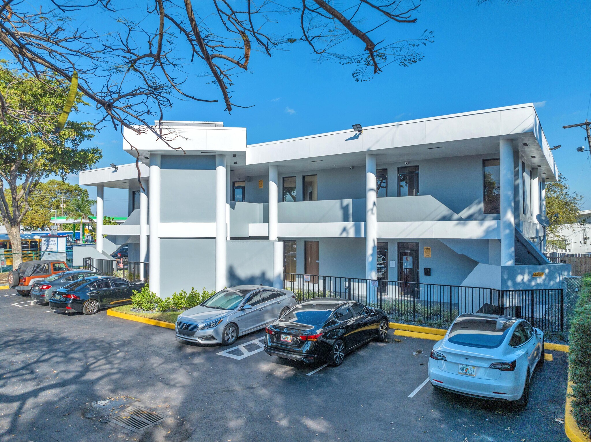 1818 Sheridan St, Hollywood, FL à louer Photo du bâtiment- Image 1 de 27