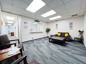 5300 N Meridian Ave, Oklahoma City, OK for lease Interior Photo- Image 2 of 6