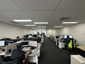 8 Avenue Of The Americas, Newington for lease Interior Photo- Image 2 of 2