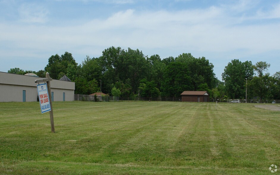 6891 Smith Rd, Cleveland, OH à vendre - Photo principale - Image 1 de 2