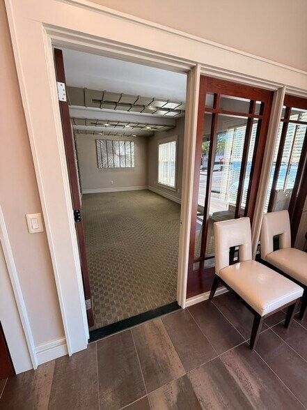 209 Broadway, Hanover, MA à louer - Photo du bâtiment - Image 3 de 11