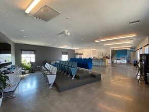 5760-5780 W Jefferson Blvd, Los Angeles, CA for lease Interior Photo- Image 1 of 6