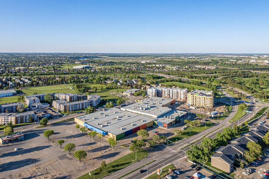 3210 118th Ave NW, Edmonton, AB à louer - Aérien - Image 2 de 13