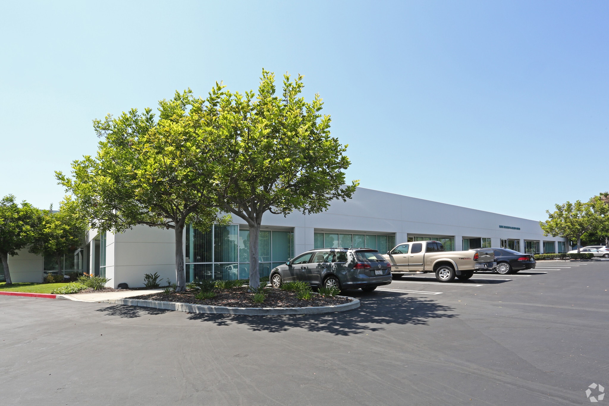 17815 Newhope St, Fountain Valley, CA for lease Primary Photo- Image 1 of 12