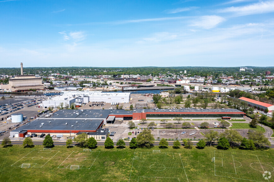 1010-1080 Atlantic St, Bridgeport, CT for lease - Aerial - Image 1 of 8