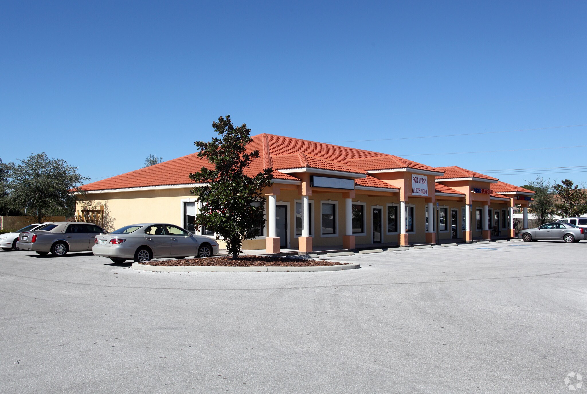 13206-13208 Boyette Rd, Riverview, FL for lease Primary Photo- Image 1 of 3