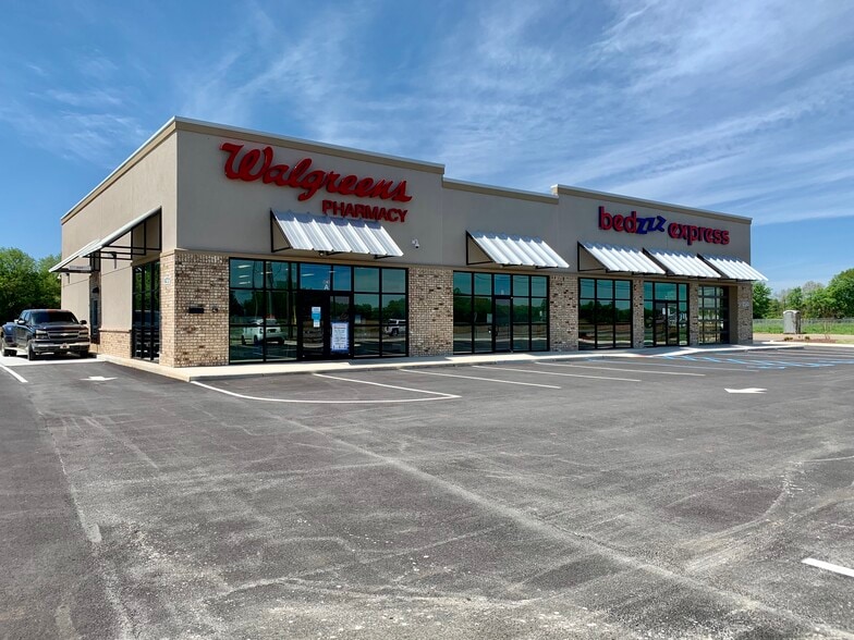 14731 Highway 231 431 N, Hazel Green, AL for lease - Building Photo - Image 2 of 2