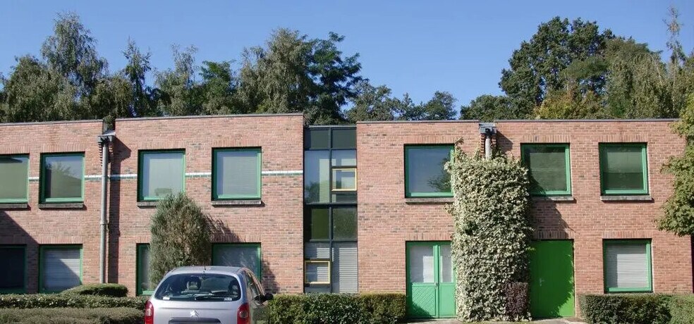 Bureau dans Lognes à louer - Photo du bâtiment - Image 2 de 7