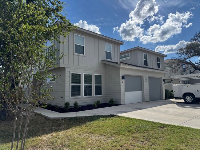 More details for Burnet Single Family & Duplex Portfolio – for Sale, Burnet, TX