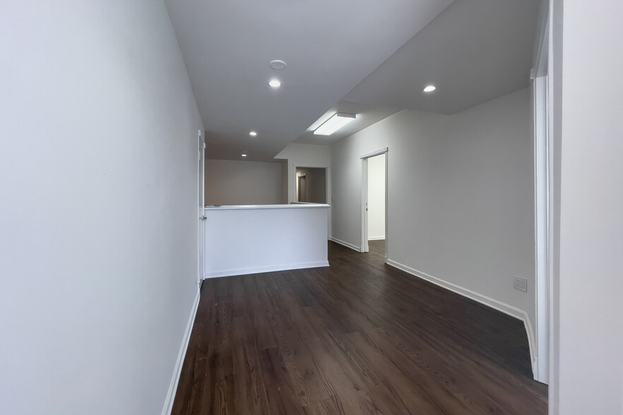 12065 Jefferson Blvd, Los Angeles, CA for lease - Interior Photo - Image 1 of 10