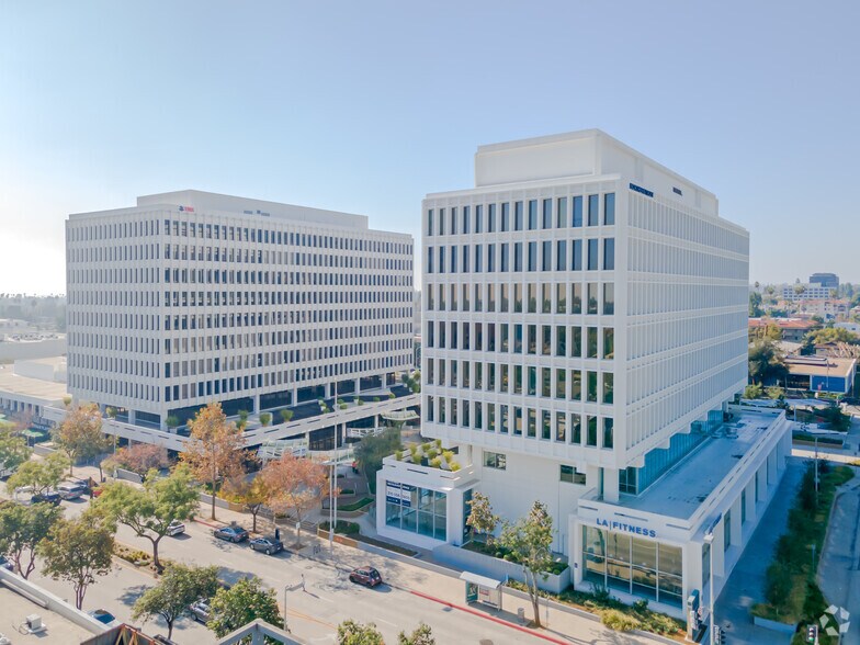 201 S Lake Ave, Pasadena, CA à louer - Photo du bâtiment - Image 3 de 4