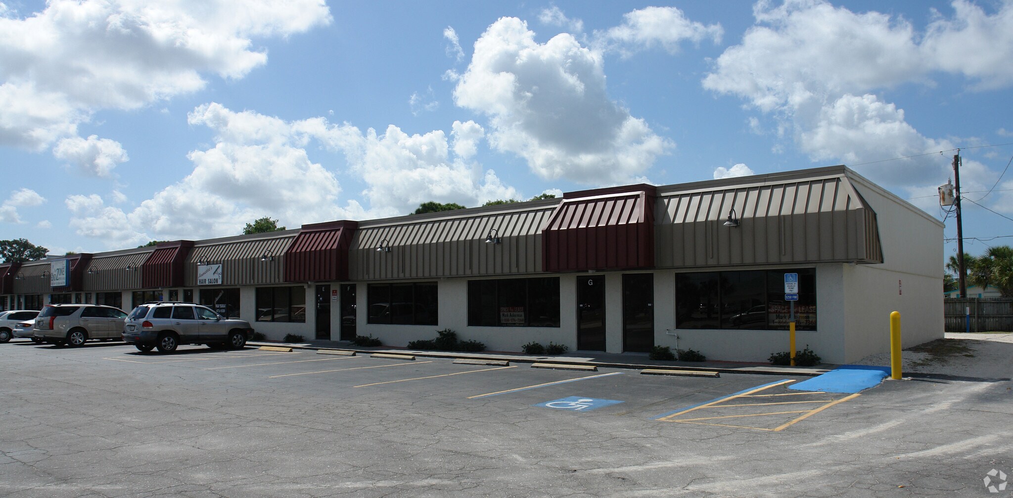 2411 S McCall Rd, Englewood, FL for lease Primary Photo- Image 1 of 8