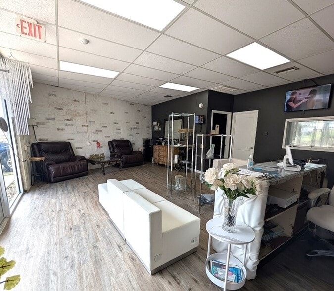 400 W Methvin St, Longview, TX for sale - Building Photo - Image 2 of 14